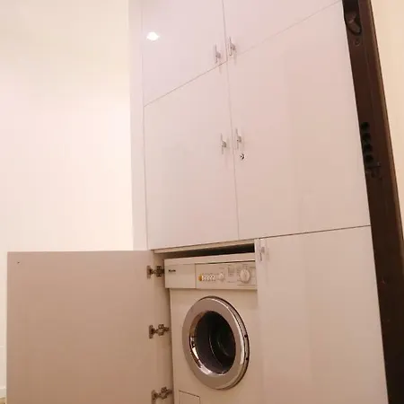Tiranatop Suites 3 1000 Ft2 Τίρανα