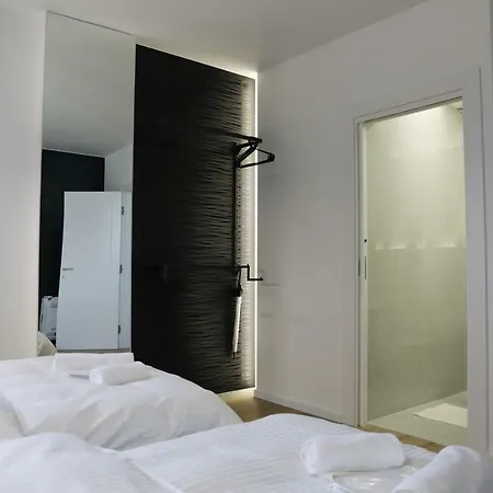 Tiranatop Suites 3 1000 Ft2 Διαμέρισμα *