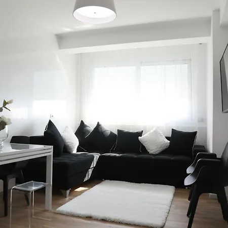 Tiranatop Suites 3 1000 Ft2 Διαμέρισμα